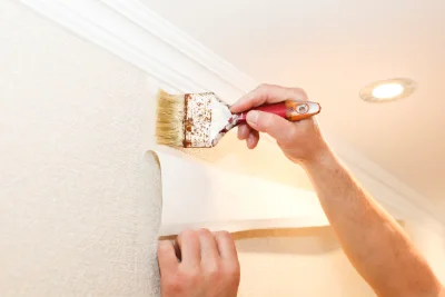 Pose de papier peint à Notre-Dame-de-Monts — revêtements muraux et toiles de verre